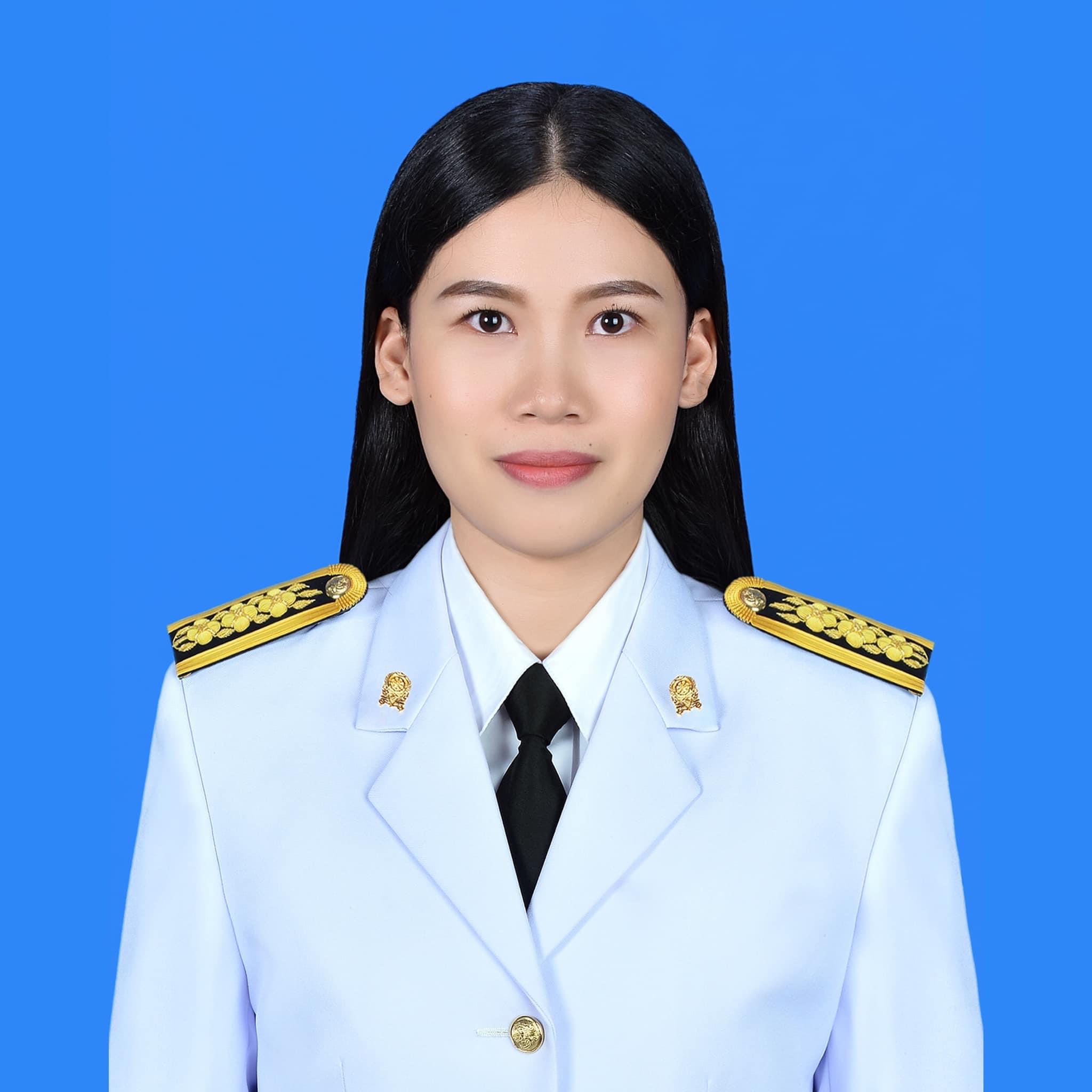 นางสาวณัฐธิรา แซ่ตัง